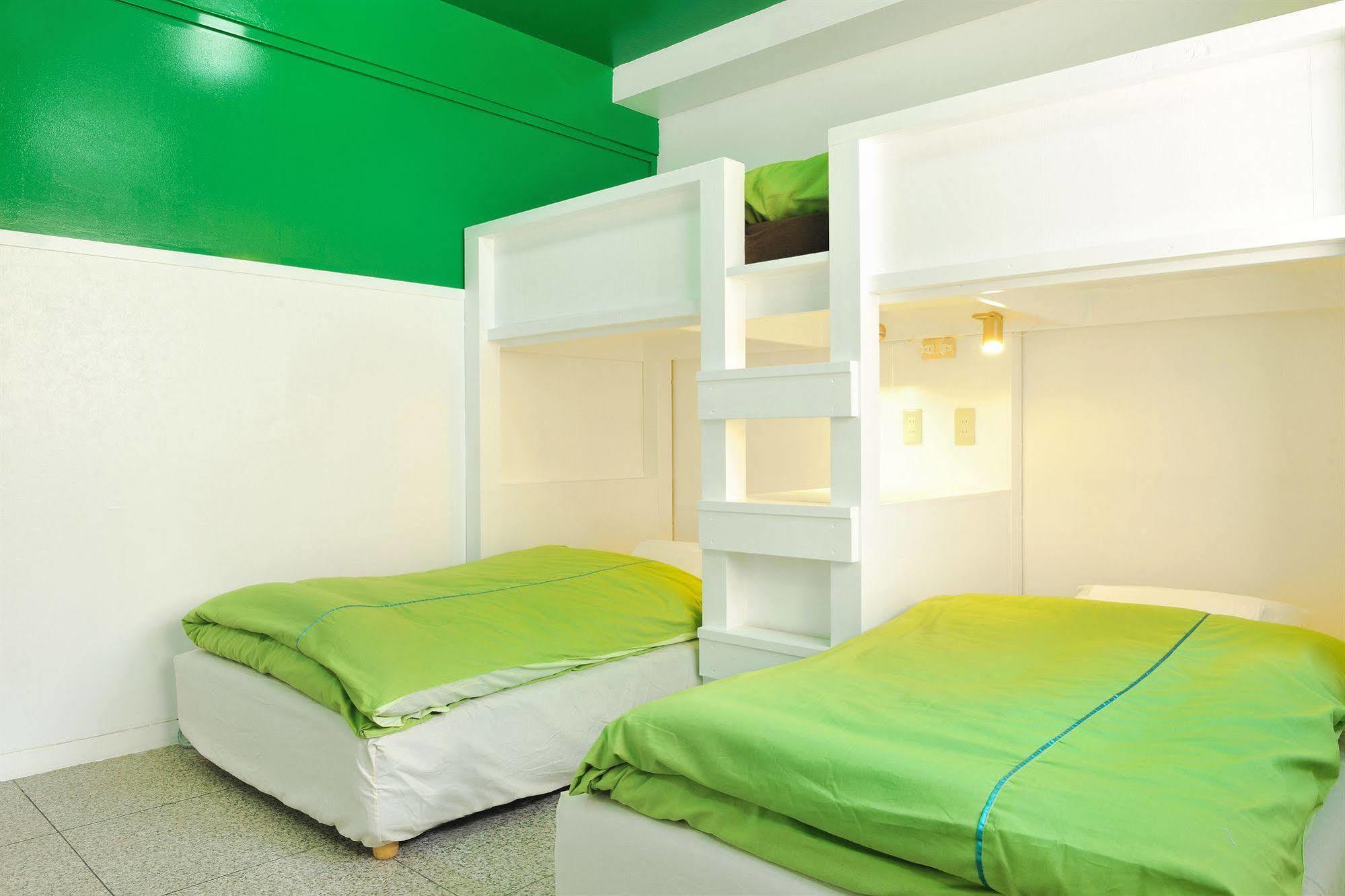 Khaosan Tokyo Laboratory Hotel Exterior photo